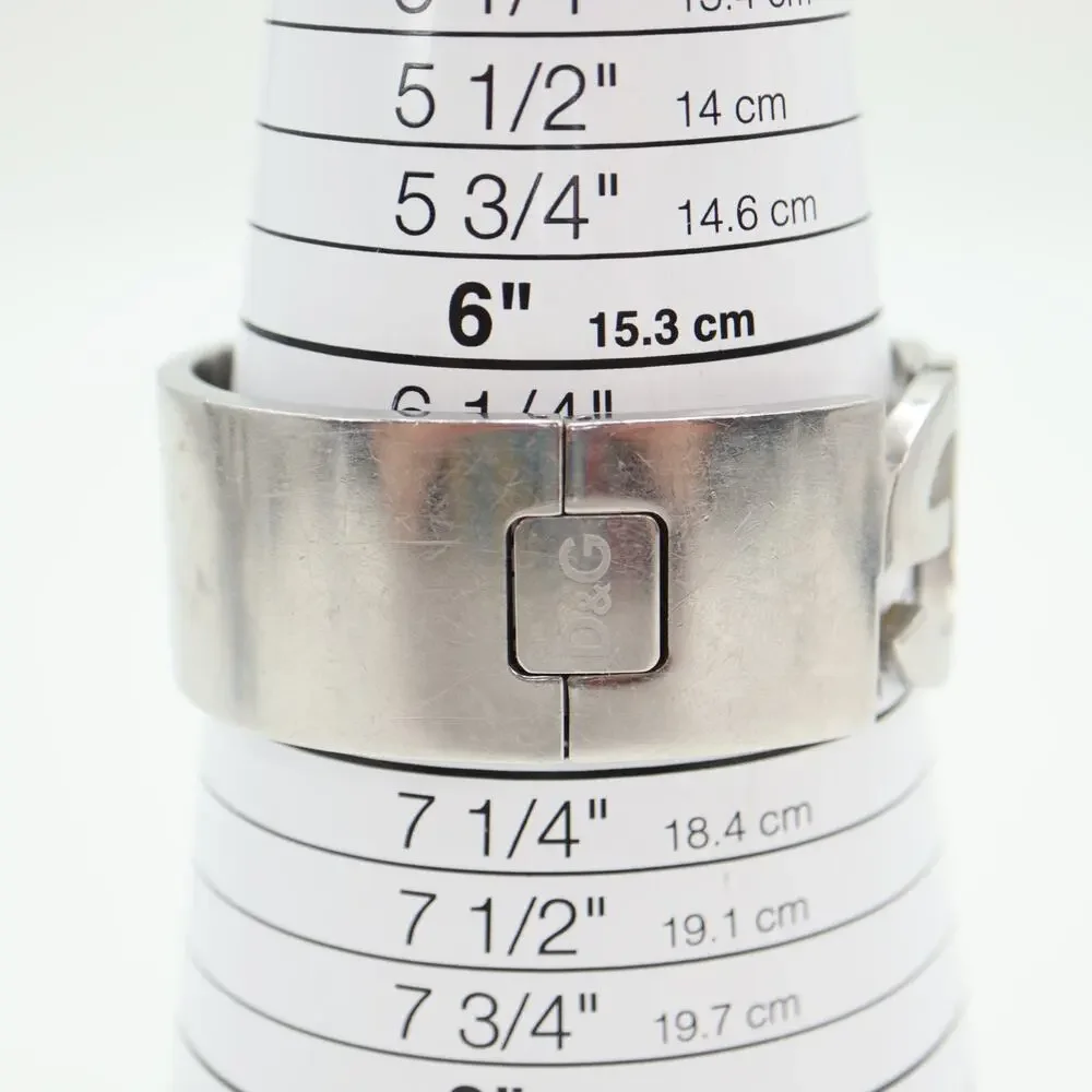 Dolce & Gabbana D&G Forever Ladies Watch 26mm Silver Tone Cuff Bracelet Working